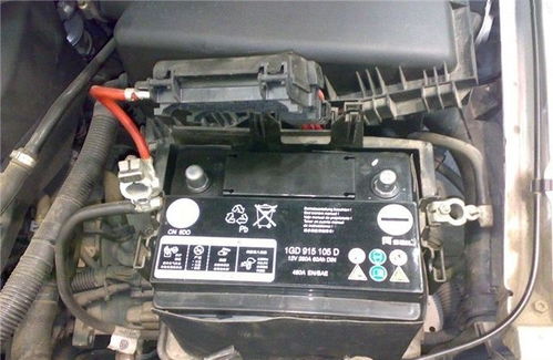 汽车电瓶接线柱铜绿之谜 解析C45接线柱与影响电瓶寿命的关键因素